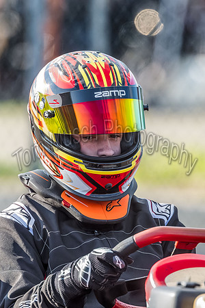 NZ9_8099_D6000
