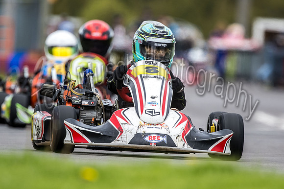 NZ9_4183
