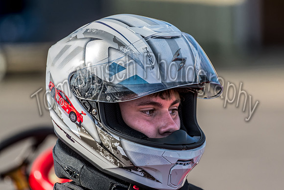 NZ9_8104_D6000