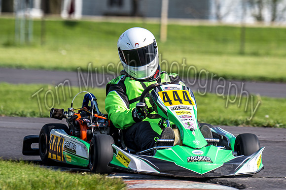 NZ9_6174