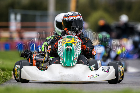 NZ9_4298